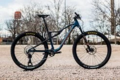 BICICLETA MONTAÑA DOBLE SUSPENSIÓN ORBEA OIZ H10 2023
