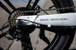 E-BIKE PLEGABLE SIX BIKES FAT SPORT ESB-66 BLANCO -MERIDA Tienda de ventas e bike plegable six bikes fat sport esb blanco 4