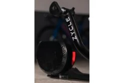 RODILLO DE ENTRENAMIENTO INTERACTIVO ZYCLE ZPRO SMART -MERIDA Tienda de ventas rodillo de entrenamiento interactivo zycle zpro smart 4